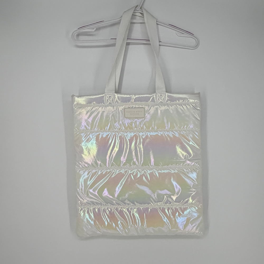 Bath & Body Works Tote Bag Gift Iridescent White Puffer Quilted‎ Y2K Cyber NWT